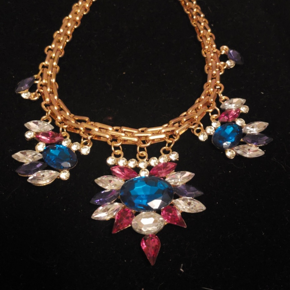 Gold multicolor crystal necklace